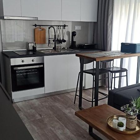 Down Town Luxurious Apartments 알렉산드로폴리스 외부 사진