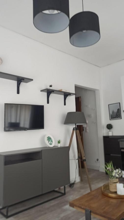 Down Town Luxurious Apartments 알렉산드로폴리스 외부 사진