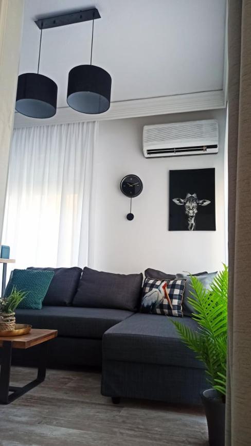 Down Town Luxurious Apartments 알렉산드로폴리스 외부 사진